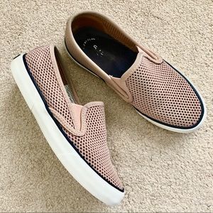 Sperry Blush Perforated Seaside Sneakers - Sz 6.5